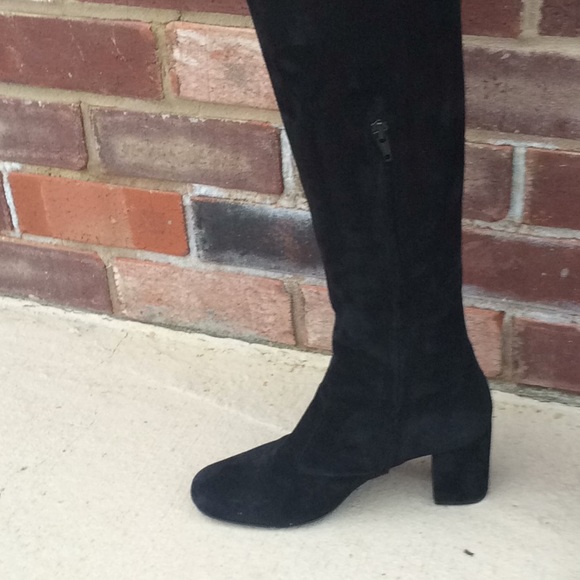 Saint Laurent Babies Black Suede Boot - Picture 6 of 7